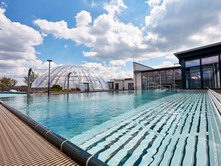 frankentherme aussenbereich wasserbecken